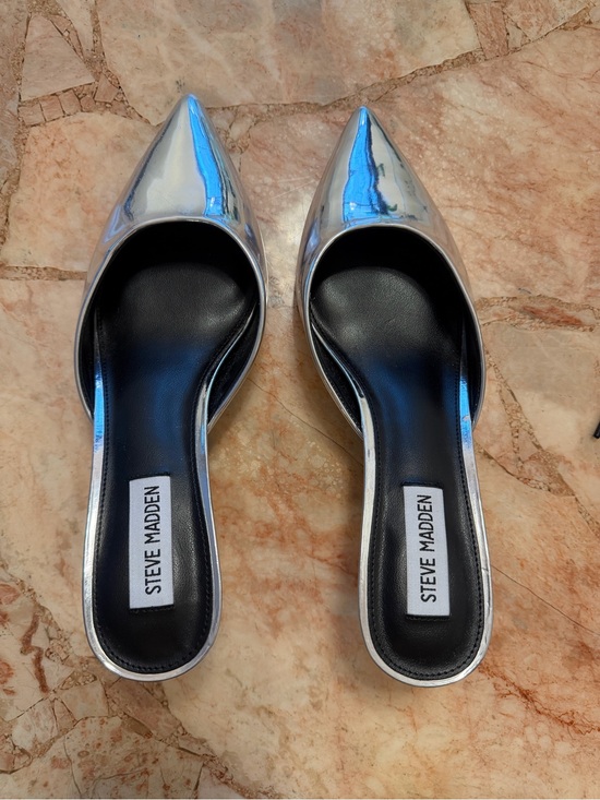 Steve Madden Shoes - Steve Madden Metallic Silver Pointed Slip-On Mules